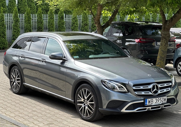 Mercedes-Benz Klasa E cena 159000 przebieg: 97300, rok produkcji 2020 z Toruń małe 211